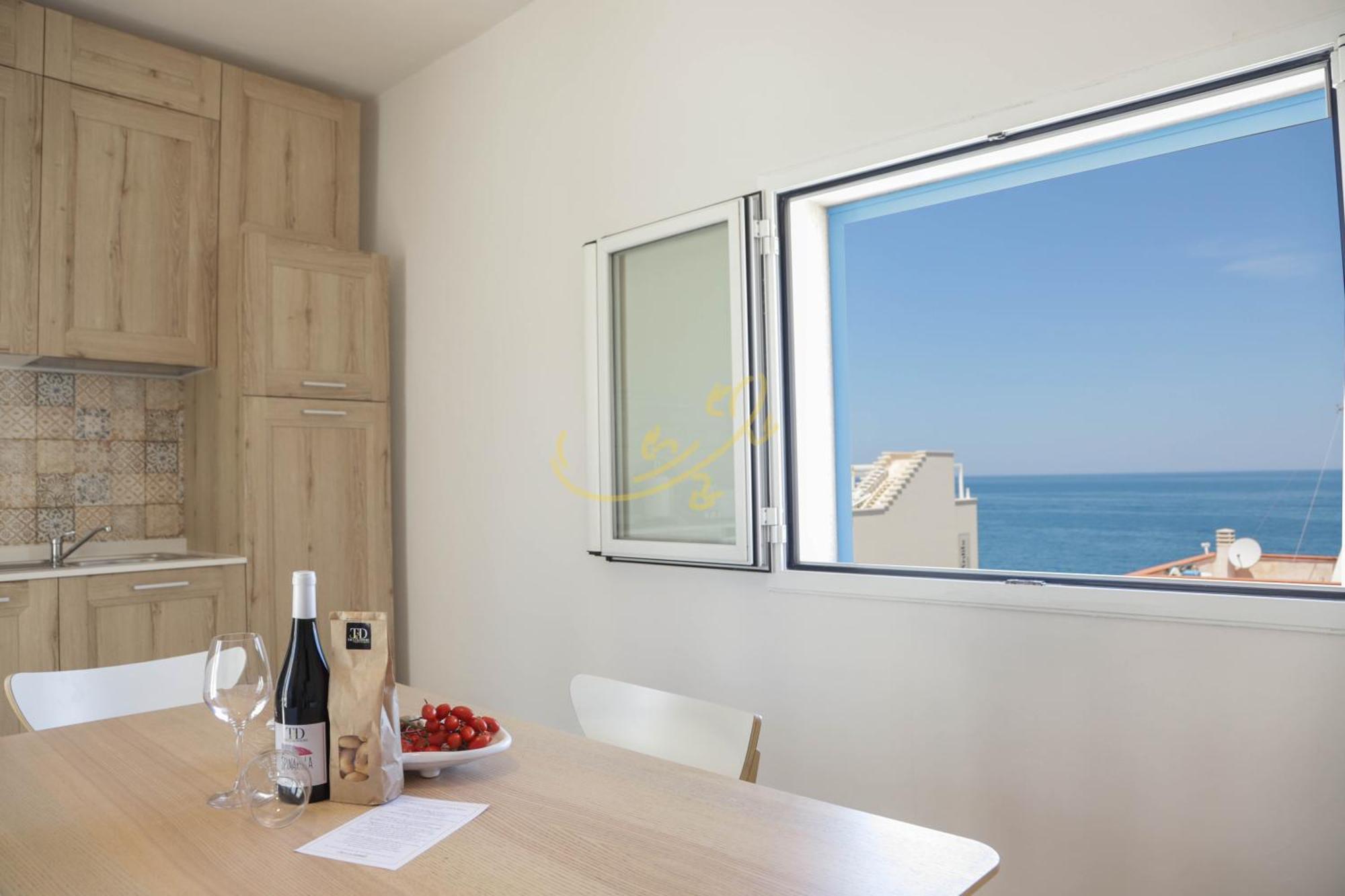 Td Casa Marevino Seaside Terrace With Panoramic Views Villa Полиняно а Маре Екстериор снимка